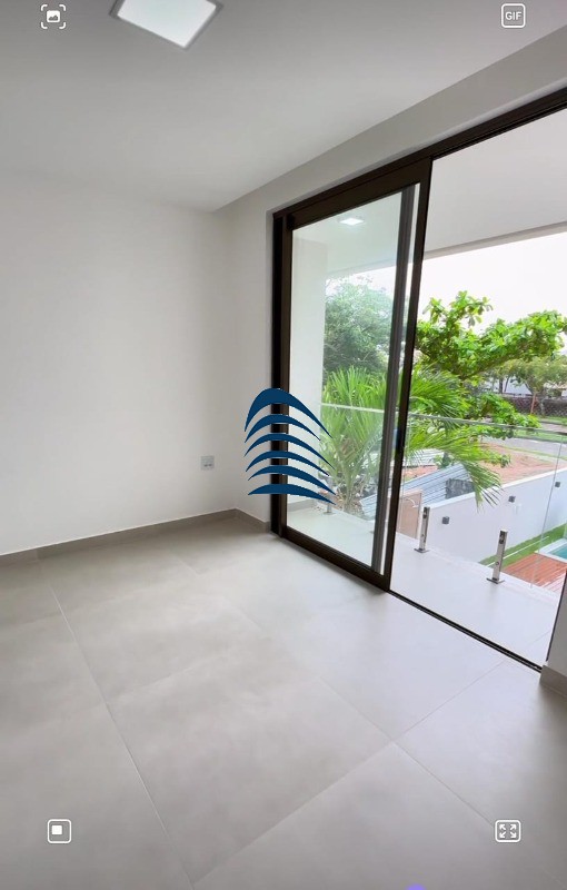 Casa à venda com 8 quartos, 320m² - Foto 18