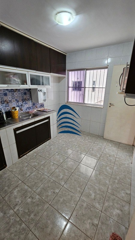 Apartamento à venda com 3 quartos, 106m² - Foto 2