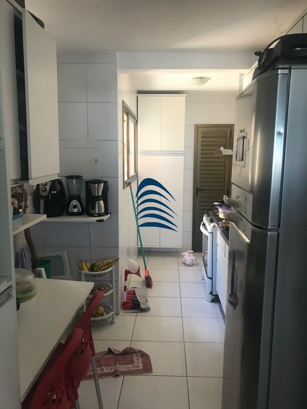 Apartamento à venda com 3 quartos, 106m² - Foto 13