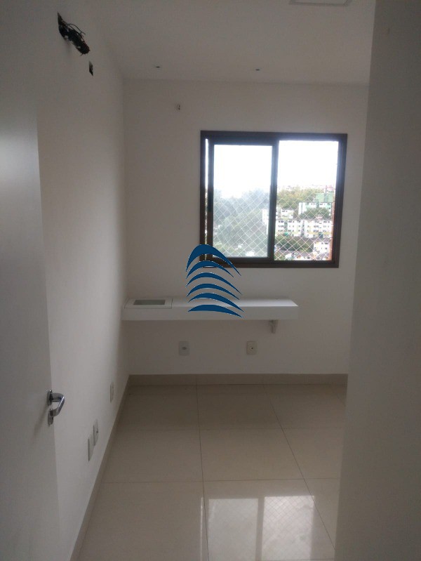 Apartamento à venda com 3 quartos, 79m² - Foto 4