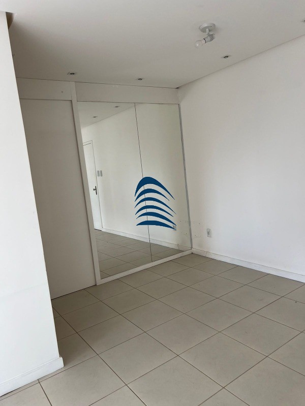 Apartamento à venda com 2 quartos, 76m² - Foto 25