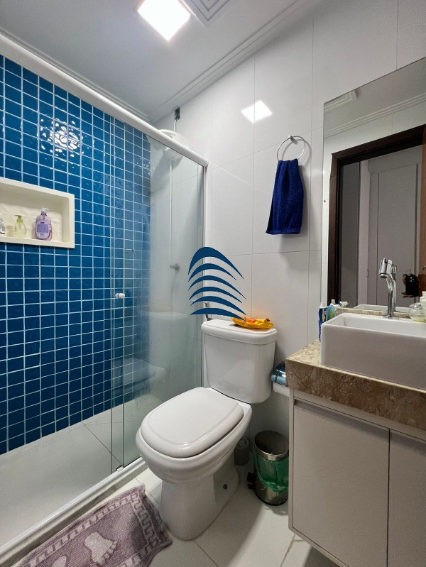 Apartamento à venda com 2 quartos, 79m² - Foto 9