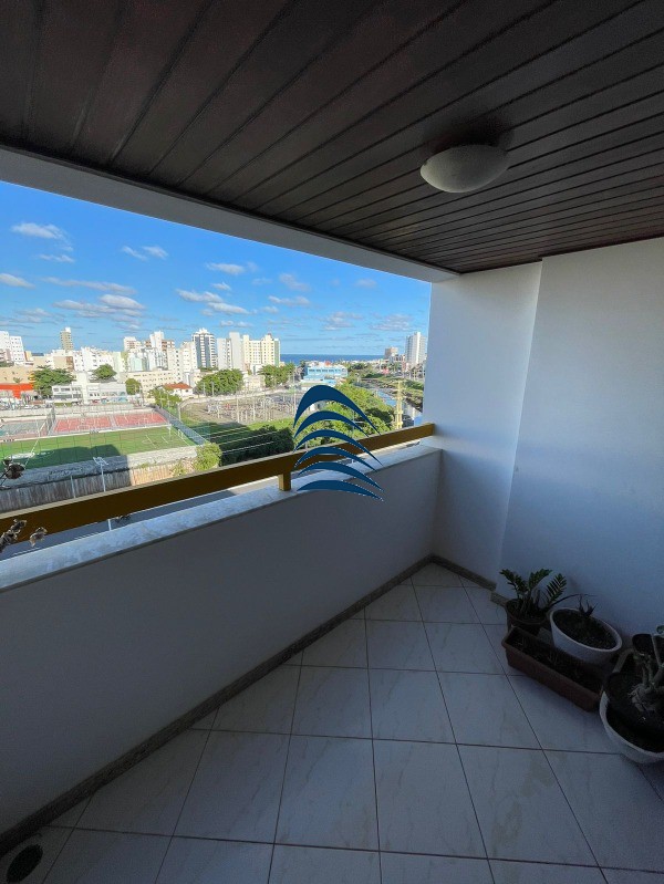 Apartamento à venda com 3 quartos, 100m² - Foto 1