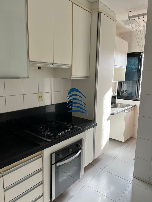 Apartamento à venda com 2 quartos, 76m² - Foto 13