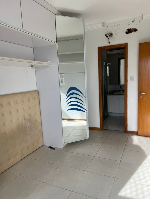 Apartamento à venda com 2 quartos, 76m² - Foto 4