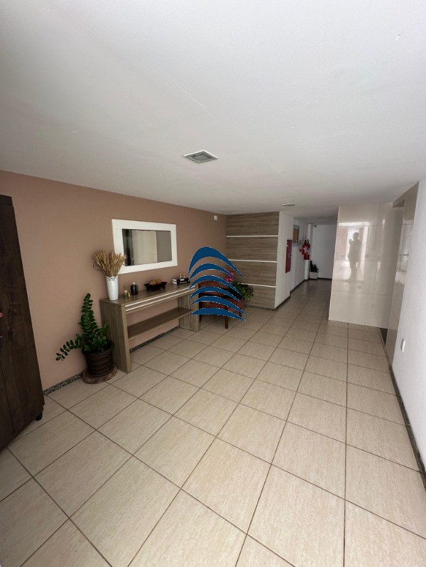 Apartamento à venda com 2 quartos, 80m² - Foto 4