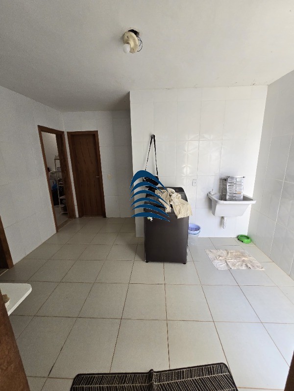 Casa à venda com 6 quartos, 600m² - Foto 6