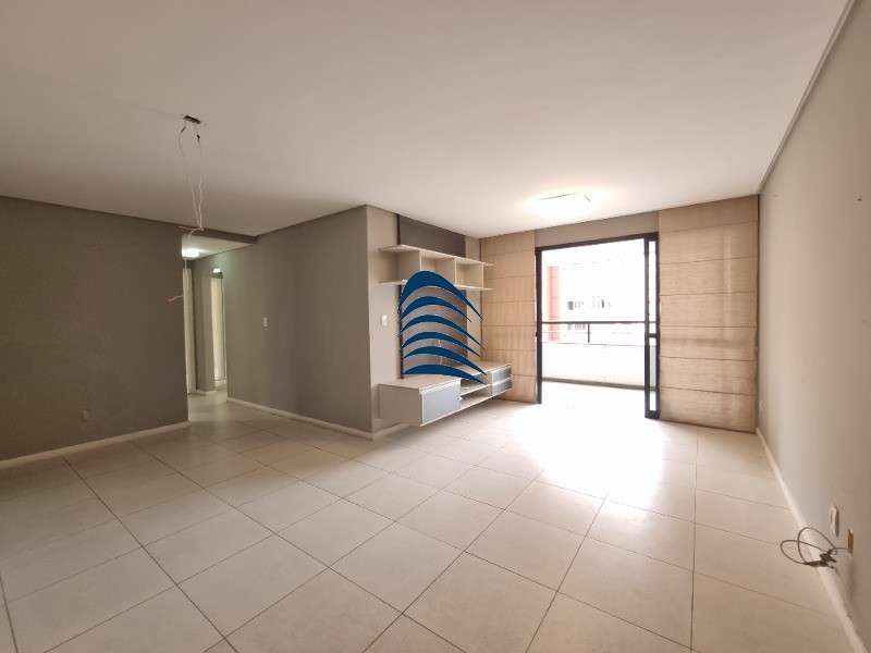 Apartamento à venda com 3 quartos, 95m² - Foto 1