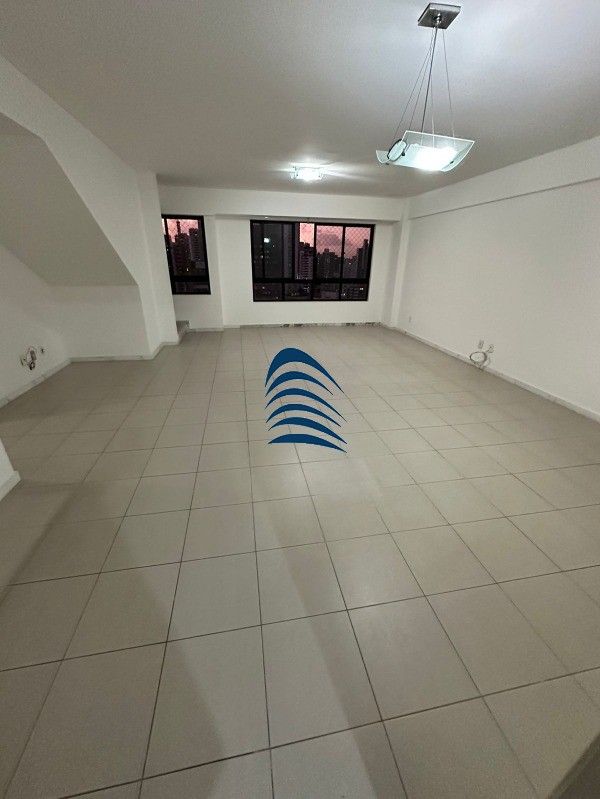 Cobertura à venda com 4 quartos, 220m² - Foto 12