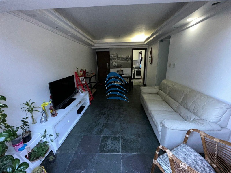 Apartamento à venda com 2 quartos, 71m² - Foto 3