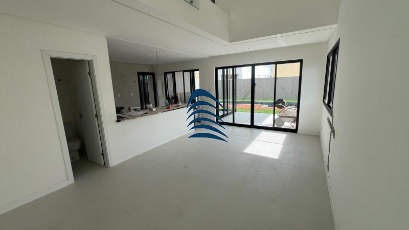 Casa à venda com 4 quartos, 294m² - Foto 30