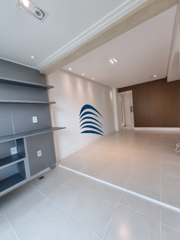 Apartamento à venda com 3 quartos, 75m² - Foto 19