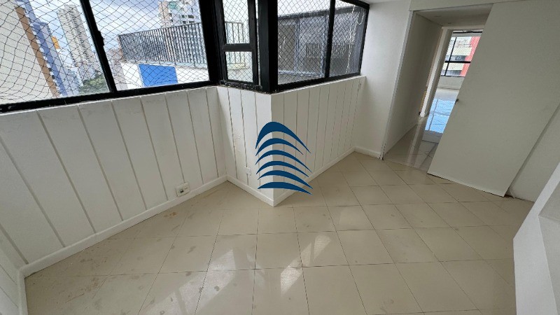 Cobertura à venda com 3 quartos, 280m² - Foto 23