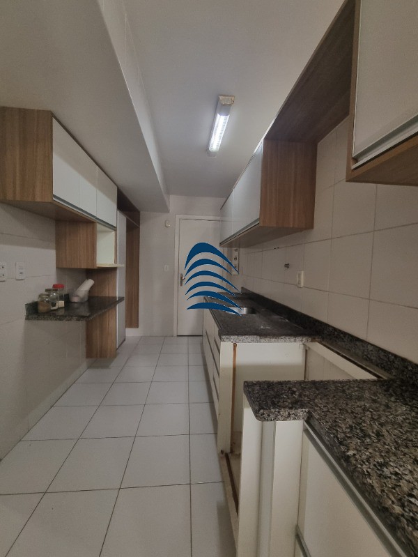 Apartamento à venda com 3 quartos, 95m² - Foto 17