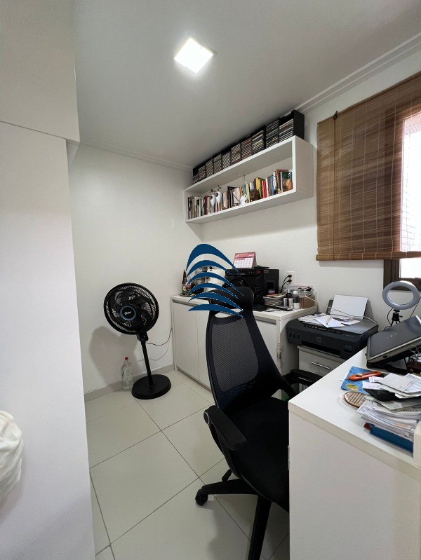 Apartamento à venda com 2 quartos, 79m² - Foto 3