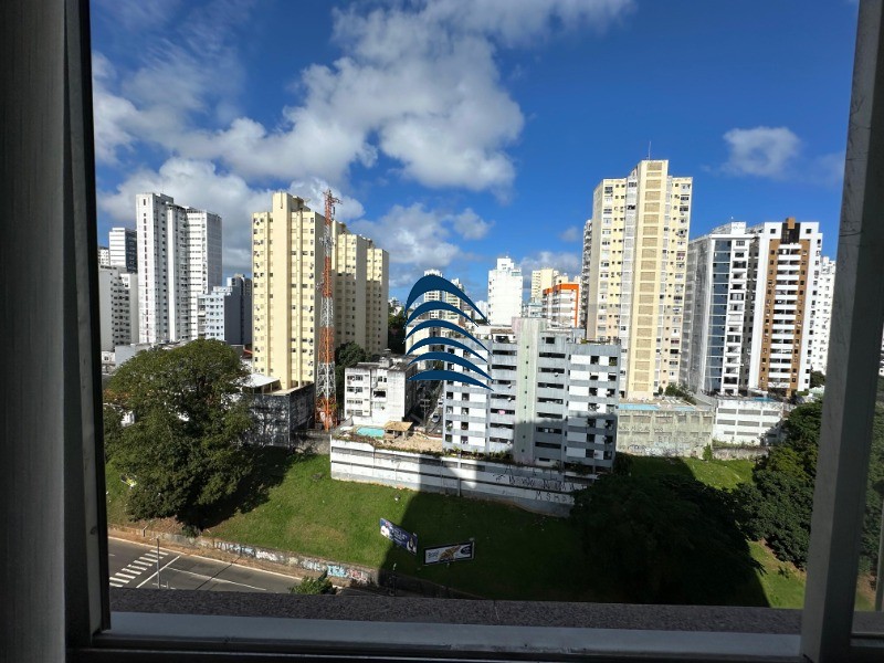 Apartamento à venda com 2 quartos, 80m² - Foto 5