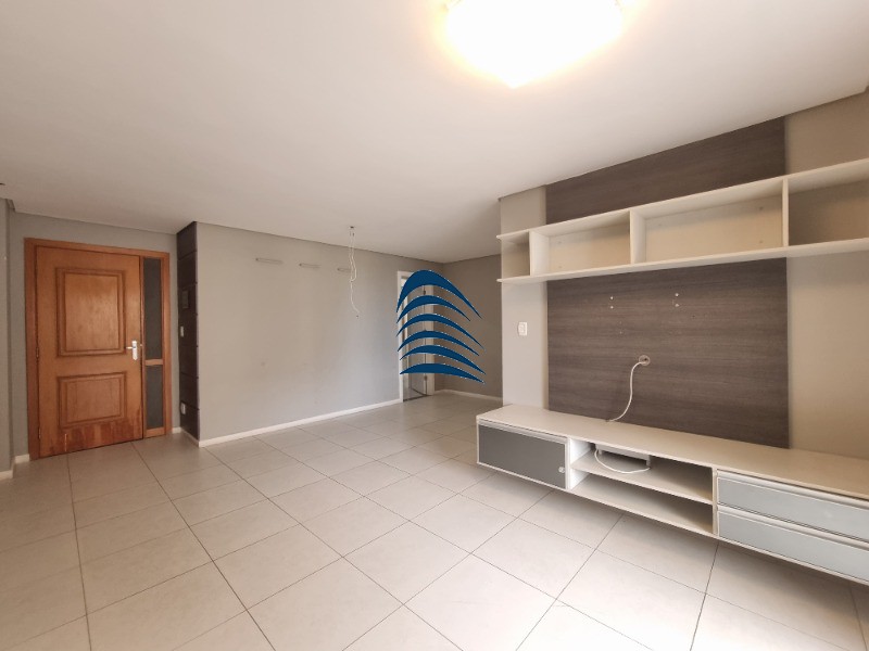 Apartamento à venda com 3 quartos, 95m² - Foto 3