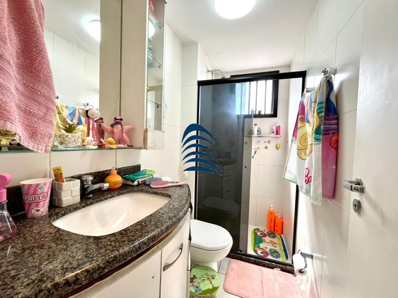 Apartamento à venda com 3 quartos, 95m² - Foto 2