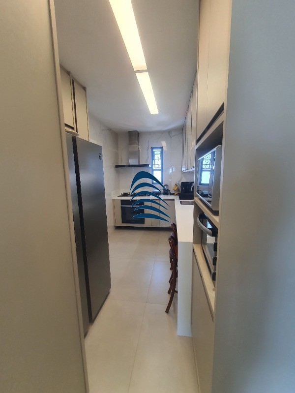 Apartamento à venda com 3 quartos, 243m² - Foto 27