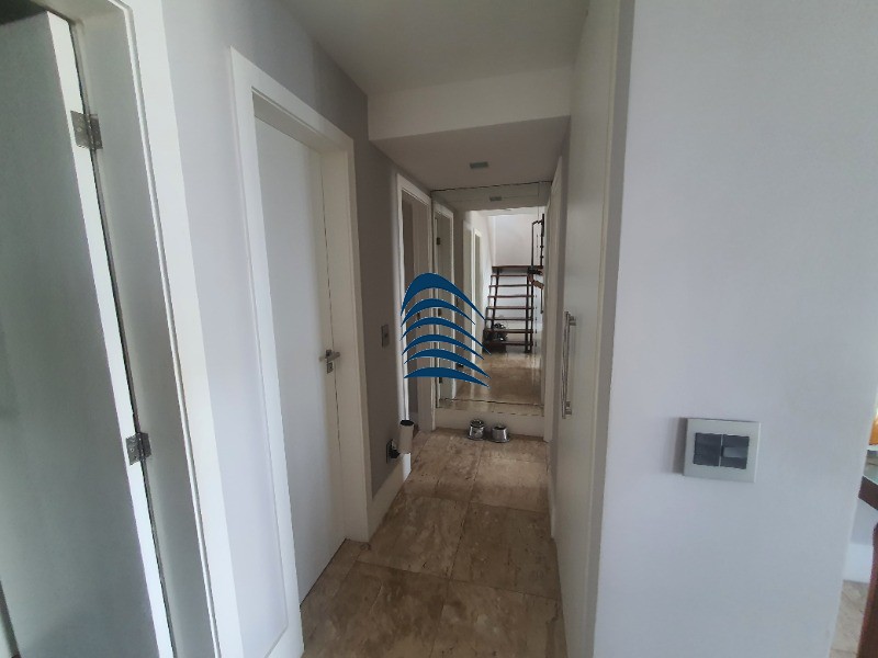 Apartamento à venda com 3 quartos, 243m² - Foto 20