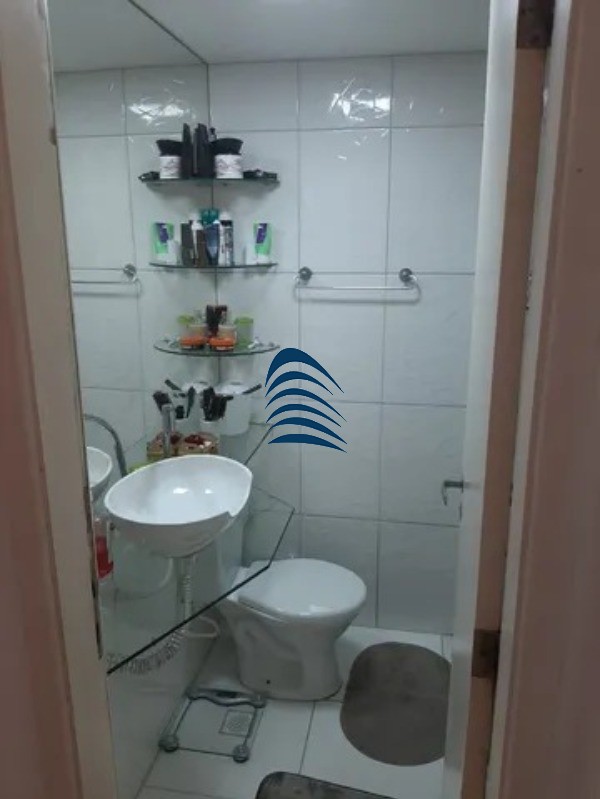 Apartamento à venda com 3 quartos, 75m² - Foto 13