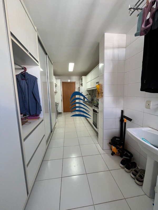 Apartamento à venda com 3 quartos, 127m² - Foto 13