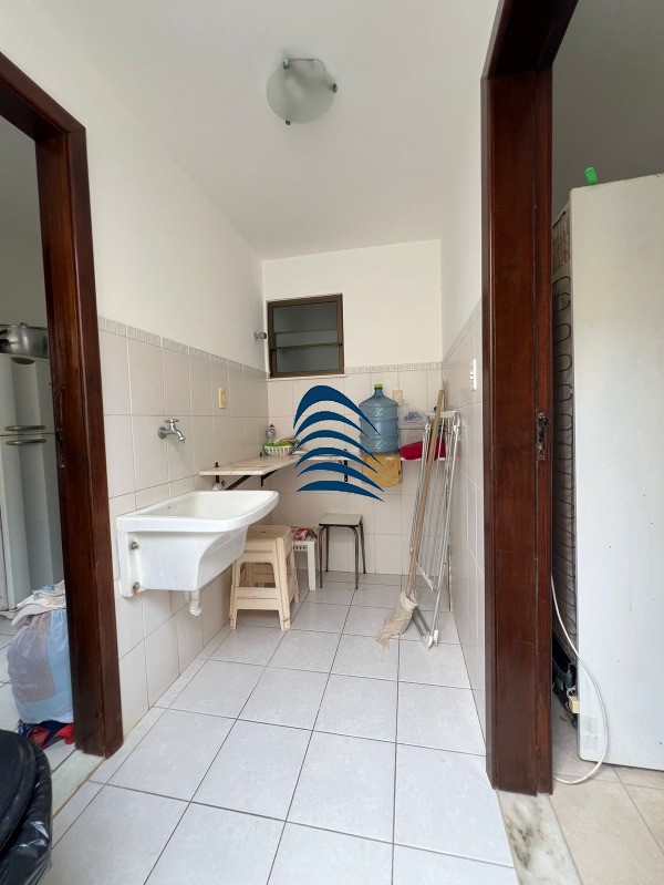 Casa à venda com 3 quartos, 120m² - Foto 7