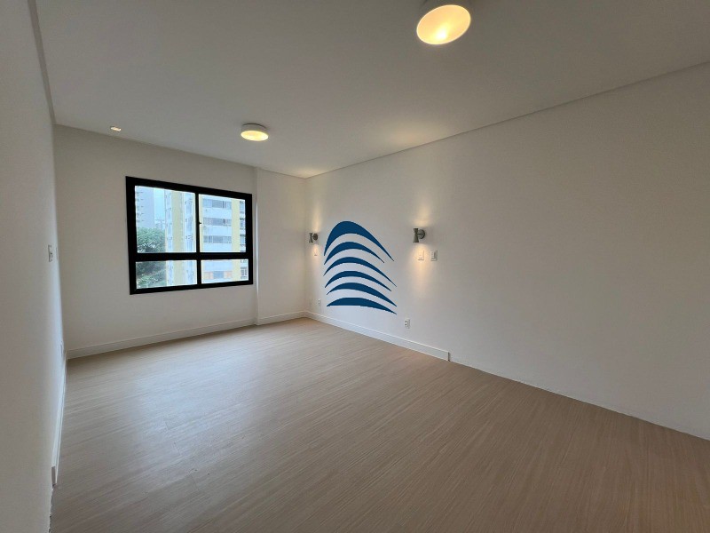 Apartamento à venda com 3 quartos, 118m² - Foto 9