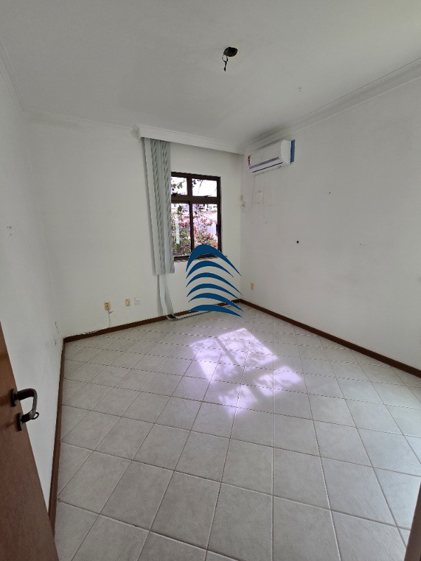 Casa à venda com 3 quartos, 150m² - Foto 48