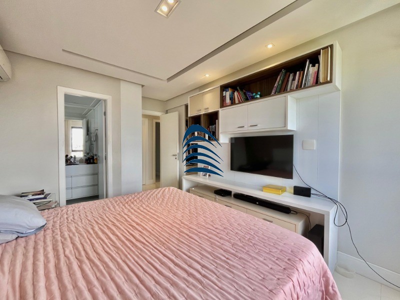 Apartamento à venda com 3 quartos, 153m² - Foto 10