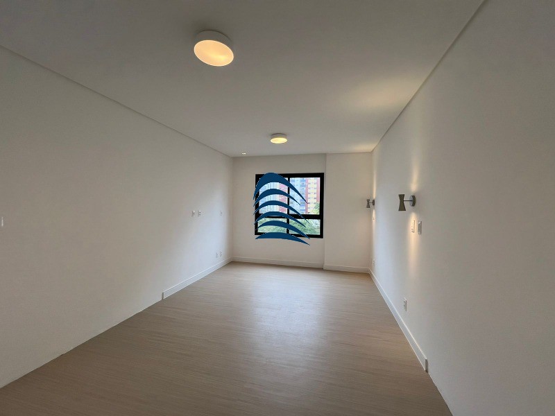 Apartamento à venda com 3 quartos, 118m² - Foto 4