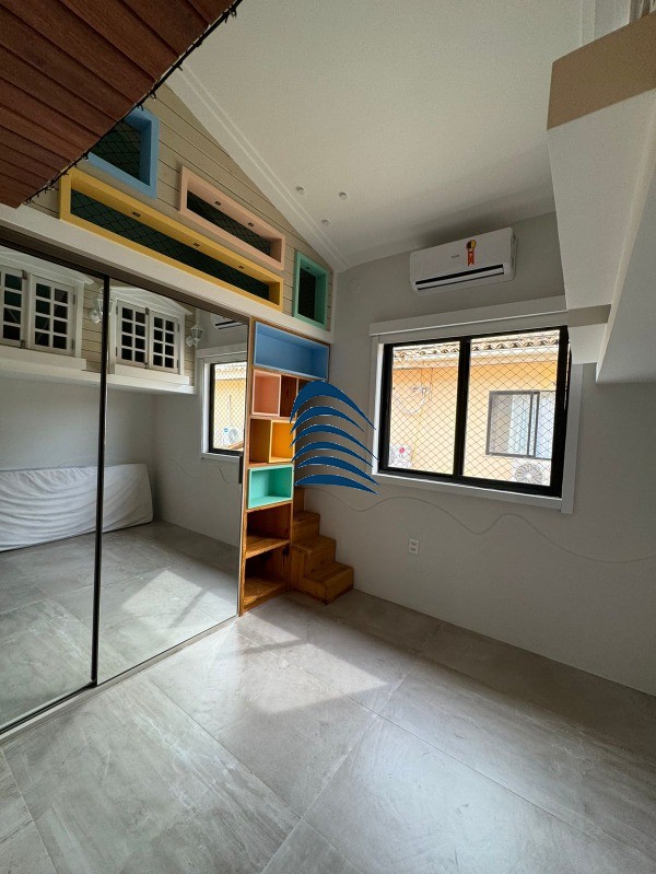 Casa à venda com 2 quartos, 130m² - Foto 2