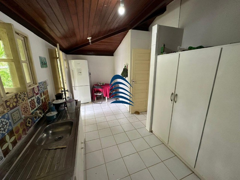 Casa à venda com 3 quartos, 345m² - Foto 2