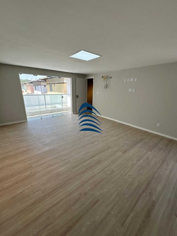 Casa à venda com 4 quartos, 200m² - Foto 11