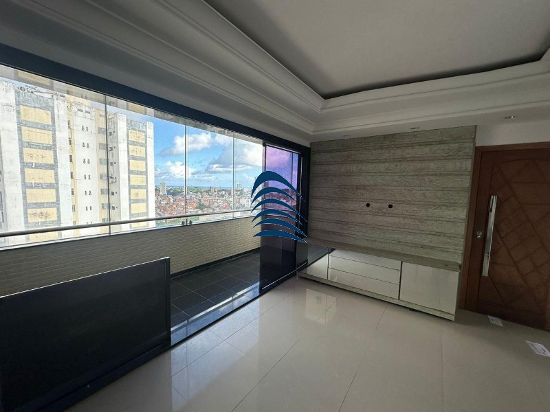 Cobertura à venda com 3 quartos, 270m² - Foto 1