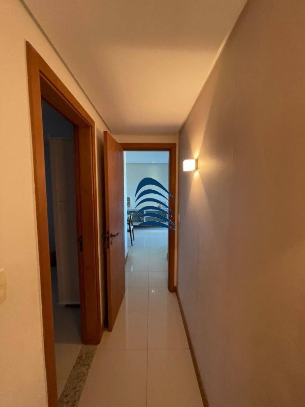 Apartamento à venda com 3 quartos, 204m² - Foto 12