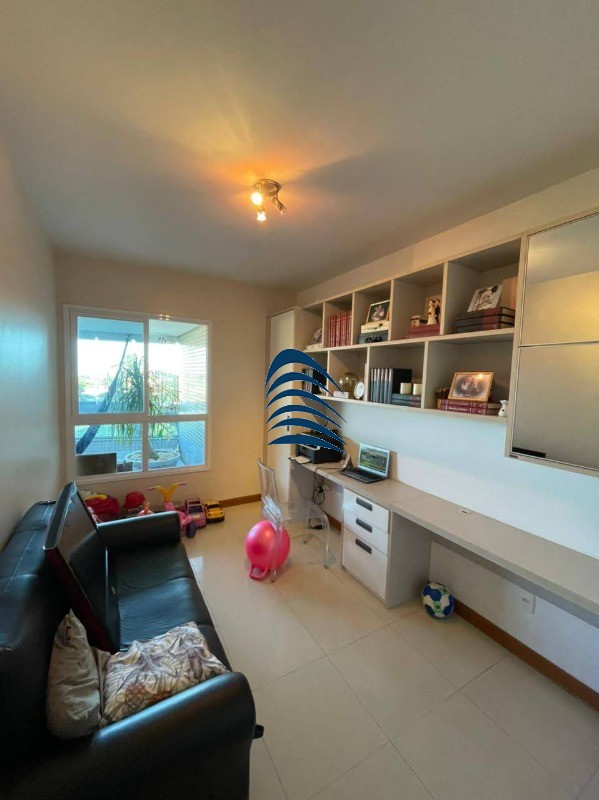 Apartamento à venda com 3 quartos, 204m² - Foto 9