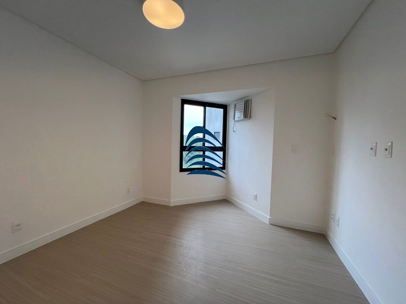 Apartamento à venda com 3 quartos, 118m² - Foto 19