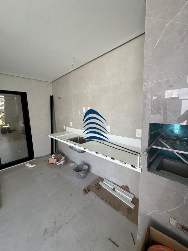 Apartamento à venda com 4 quartos, 220m² - Foto 4