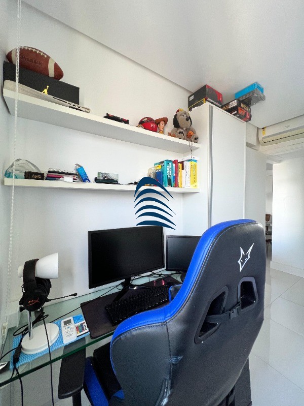 Apartamento à venda com 2 quartos, 60m² - Foto 28