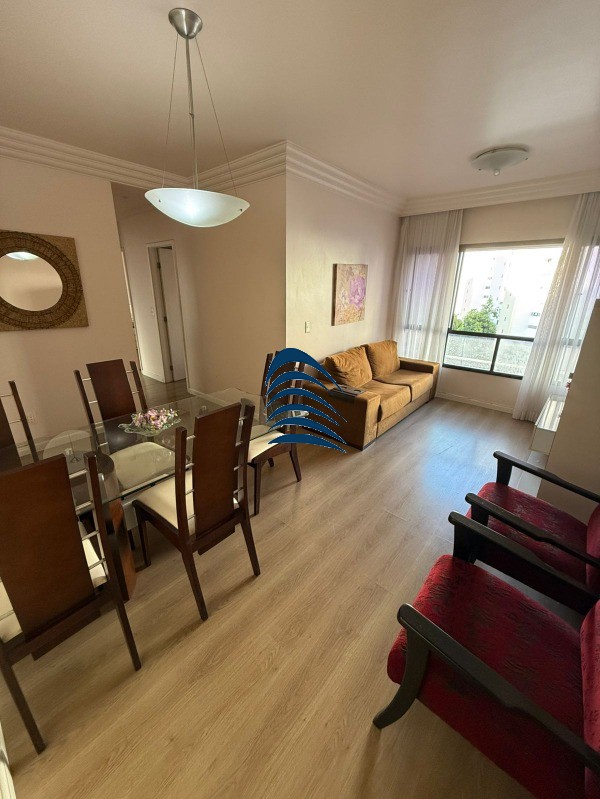 Apartamento à venda com 2 quartos, 80m² - Foto 1