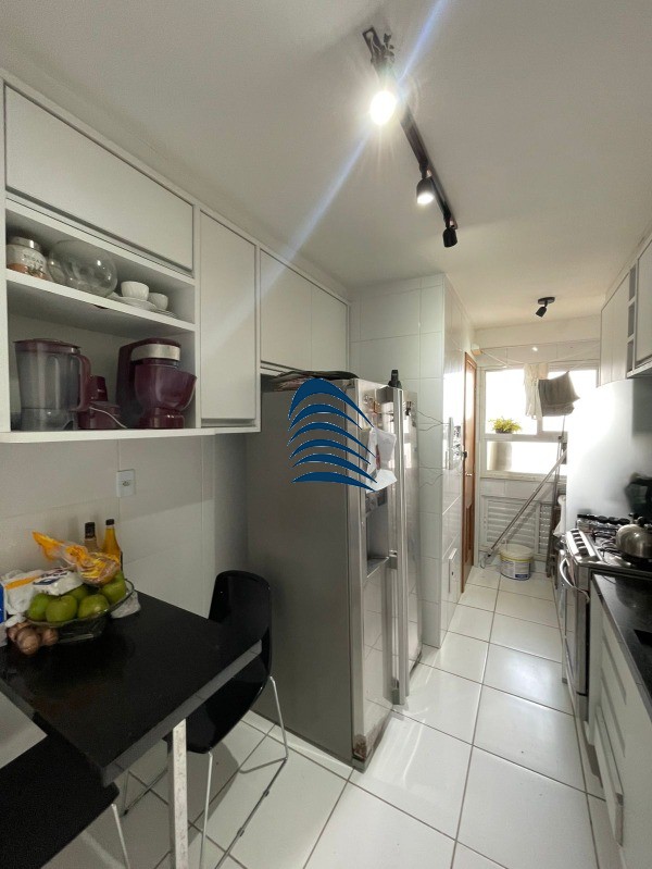 Apartamento à venda com 3 quartos, 85m² - Foto 11