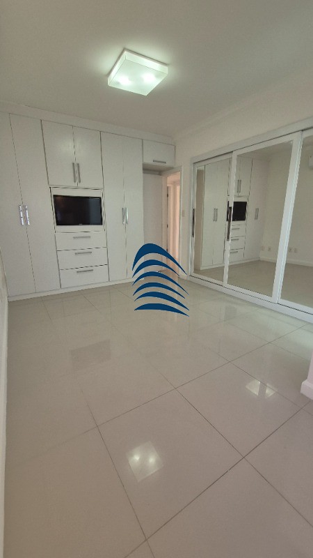 Apartamento à venda com 4 quartos, 152m² - Foto 7