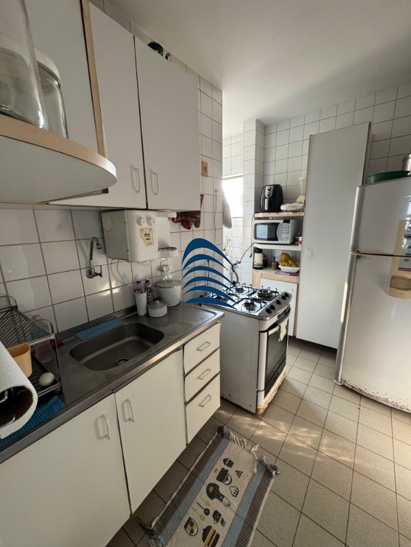 Apartamento à venda com 2 quartos, 72m² - Foto 13