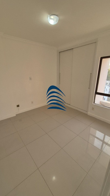 Apartamento à venda com 4 quartos, 152m² - Foto 13