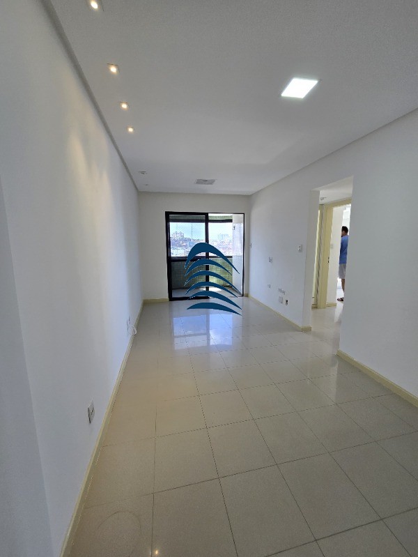 Apartamento à venda com 2 quartos, 64m² - Foto 28