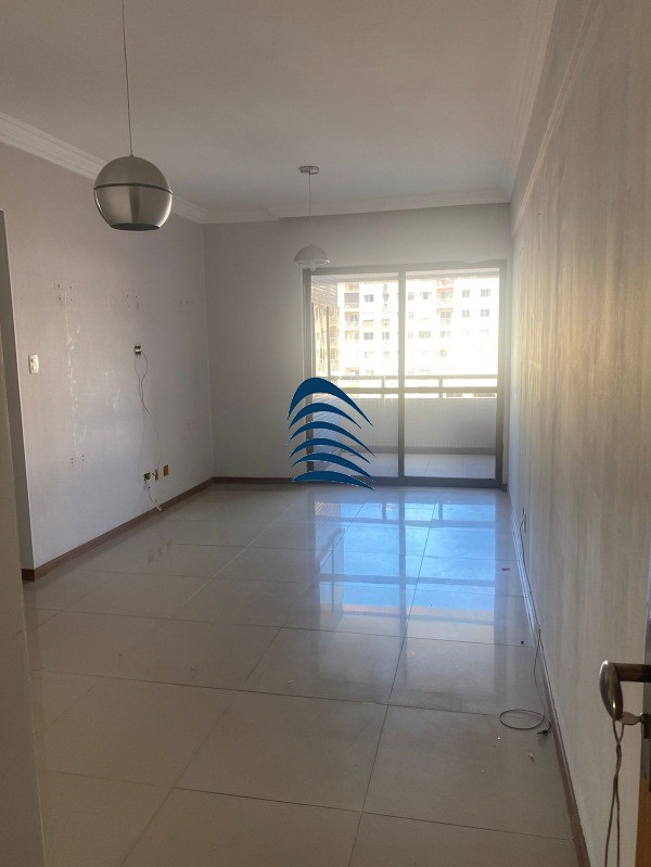 Apartamento à venda com 2 quartos, 63m² - Foto 5