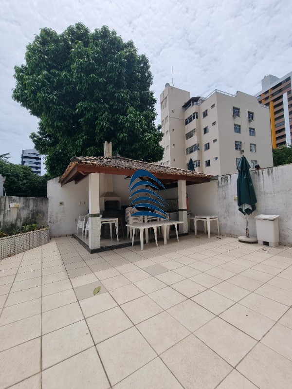 Apartamento à venda com 2 quartos, 80m² - Foto 4