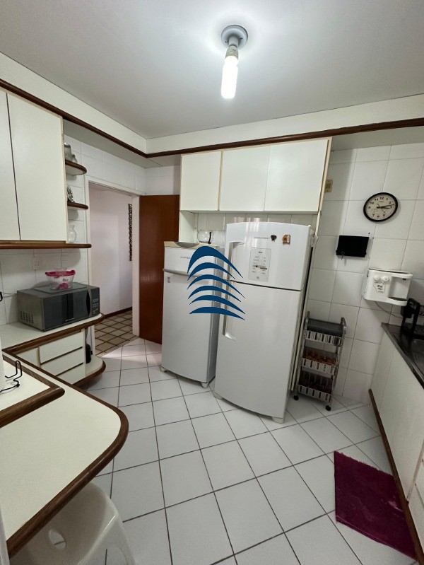 Apartamento à venda com 3 quartos, 133m² - Foto 13