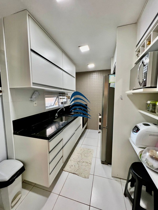 Apartamento à venda com 2 quartos, 110m² - Foto 2